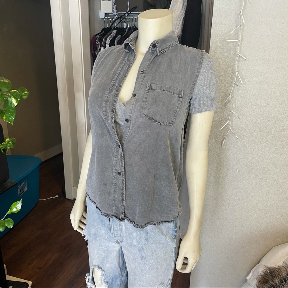 Brandy Melville woven vest blouse